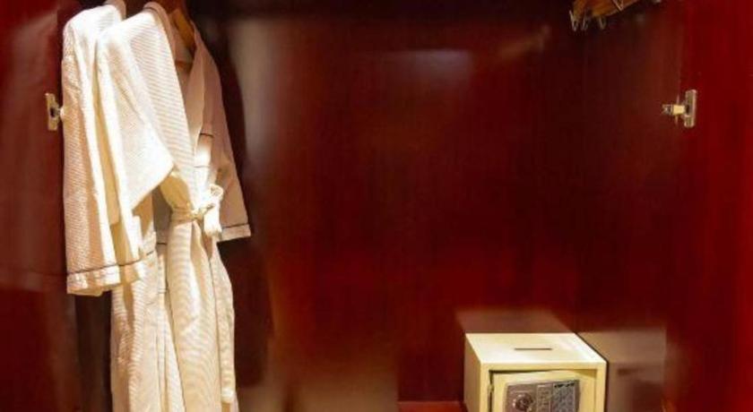 グランド シェチュアン ホテル ビエンチャン エクステリア 写真